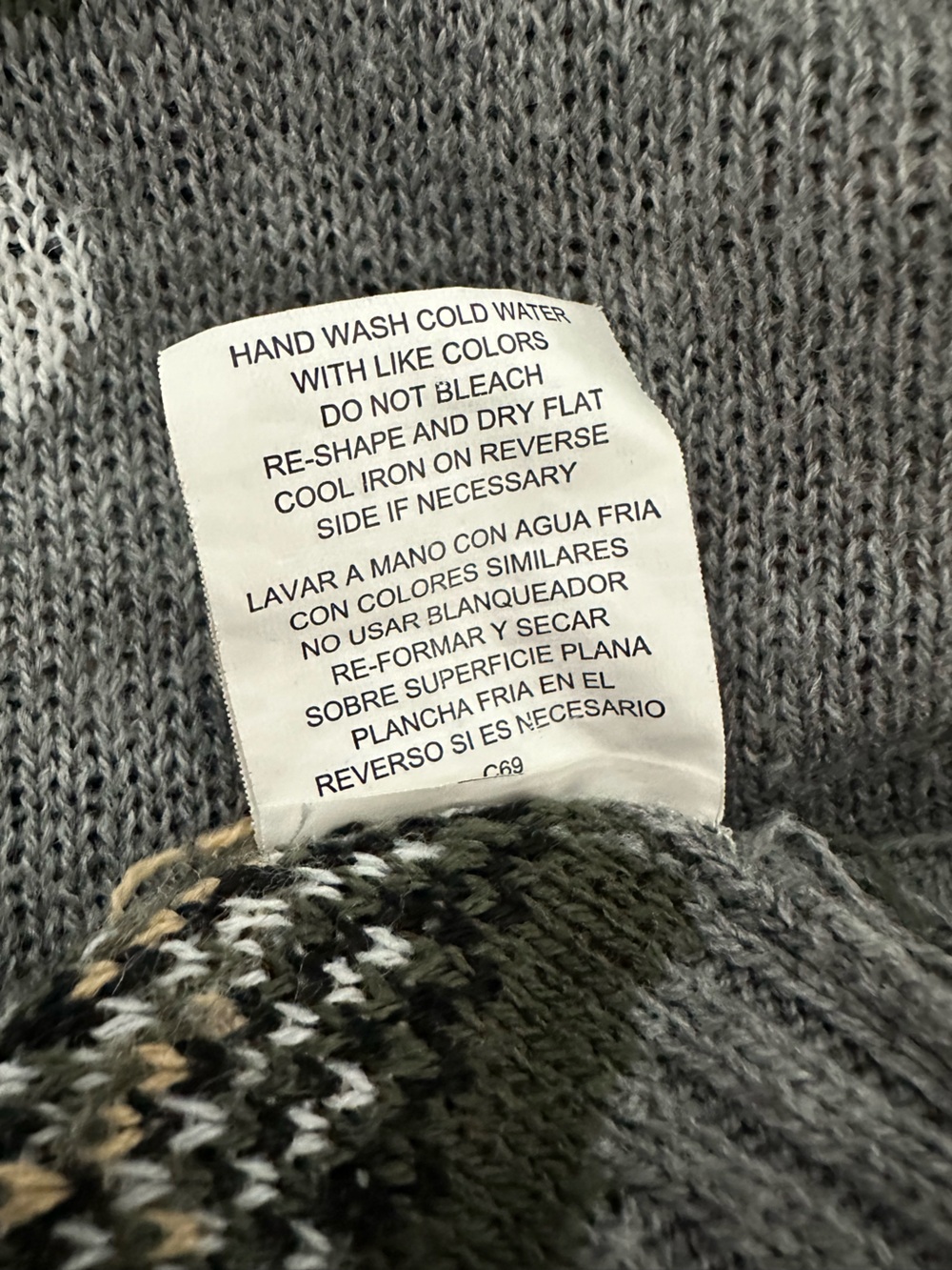 Twine and String Modern Art Floral V-Neck sweater gray and white size large - Picture 5 of 5